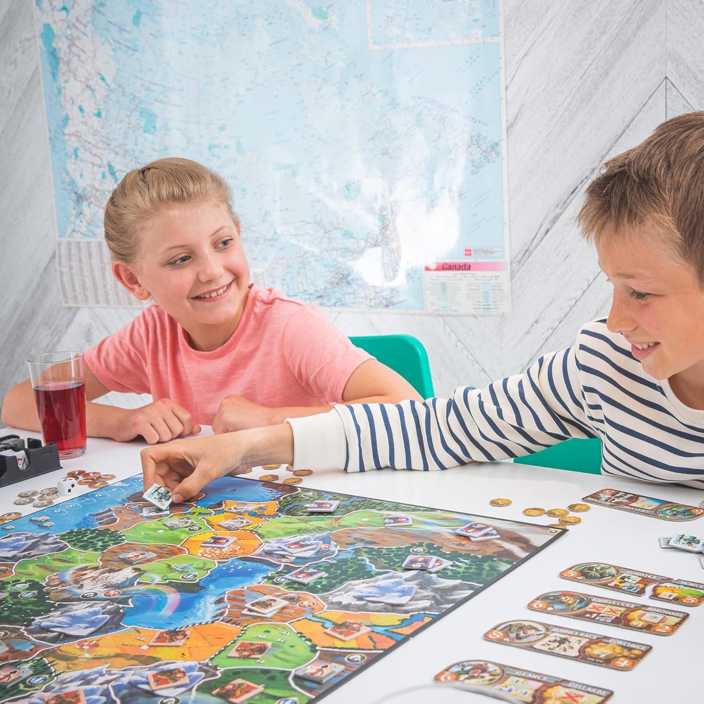 Days of Wonder | Small World | Board Game | Ages 8+ | 2-5 Players | 40-80 Minute Playing Time